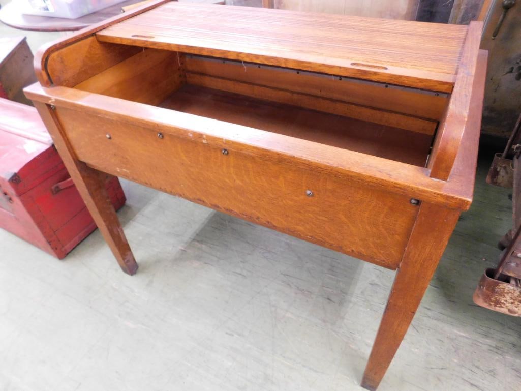 Vintage Roll Top School Desk - 35" x 40.5" x 25.5" - 9