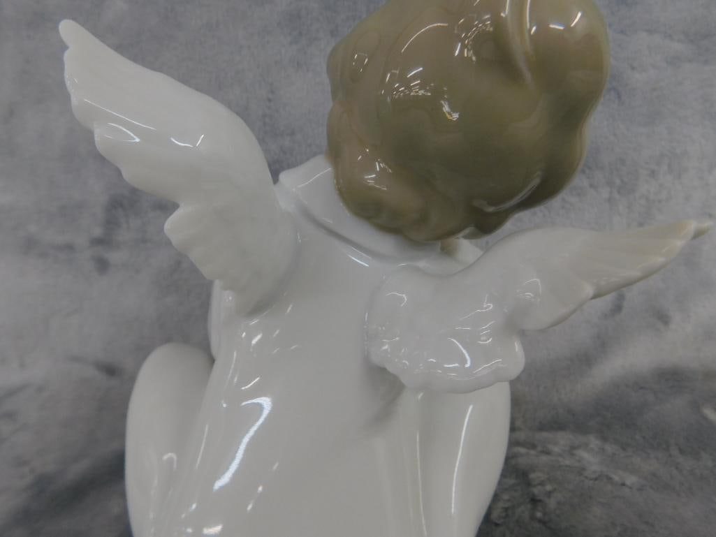 Lladro Figure - #04961 - "Angel Dreaming" - Original Box - 6" x 5" x 4.5" - 5