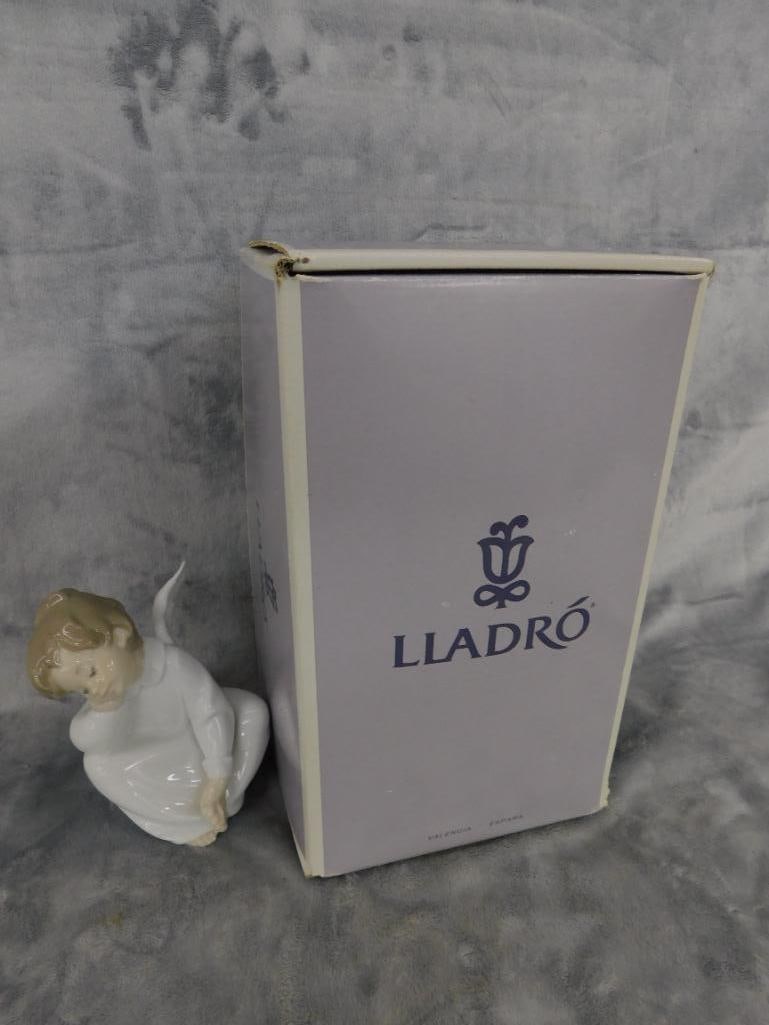 Lladro Figure - #04961 - "Angel Dreaming" - Original Box - 6" x 5" x 4.5" - 9
