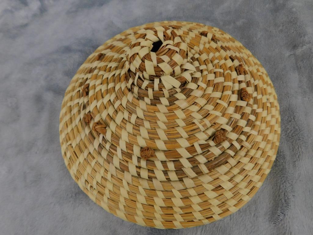Charleston SC - Sweet Grass Basket with Lid - 6" x 11" x 8.5" - 5