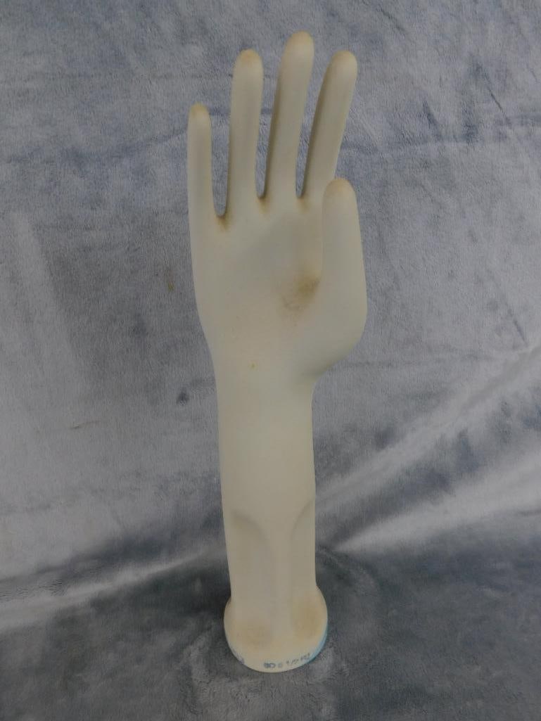 1993 "General Porcelain" 14" Porcelain Glove Mold - 5.5 - Right - 10