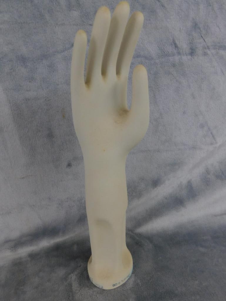 1993 "General Porcelain" 14" Porcelain Glove Mold - 5.5 - Right - 12