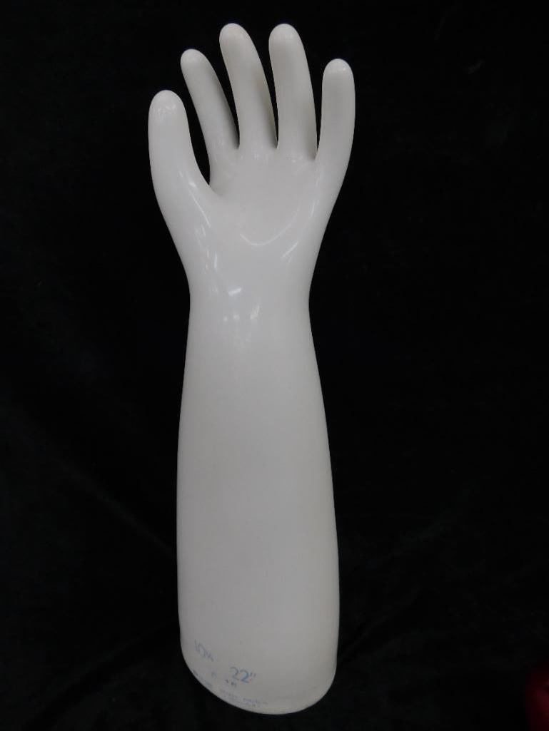 1987 "General Porcelain" 22" Porcelain Glove Mold - 10.5 - C16 - Left - 11