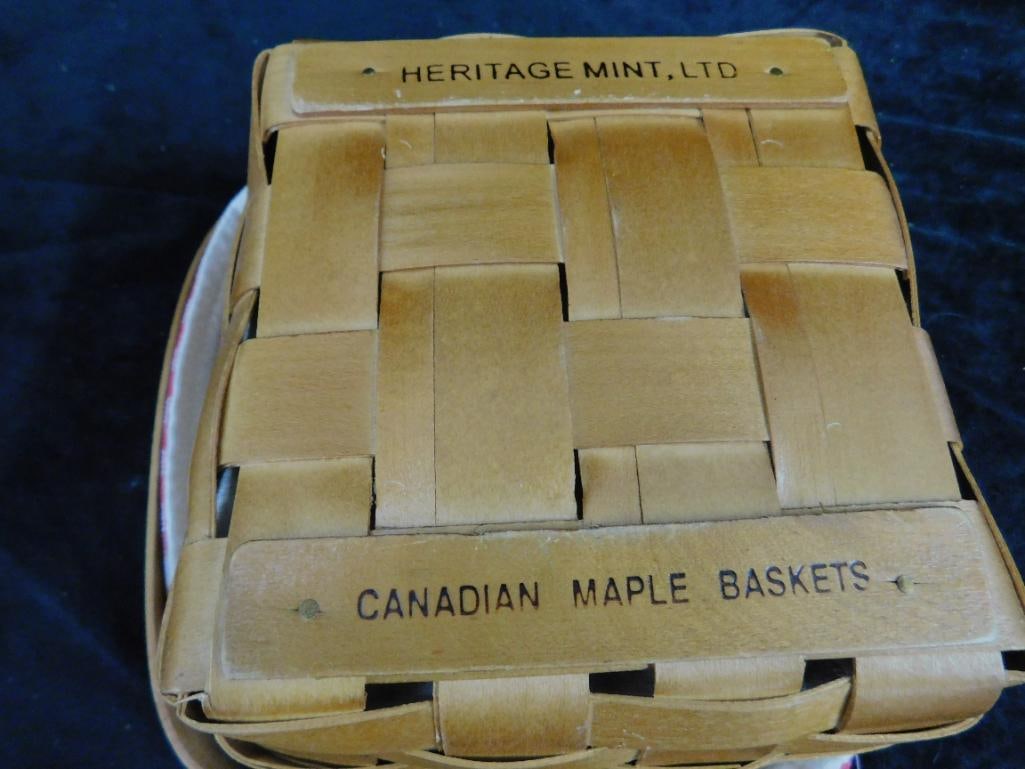 Pair of Heritage Mint LTD. - Canadian Maple Baskets - 4' x 9" x 8" and 3" x 10.5" x 10.5" - 8