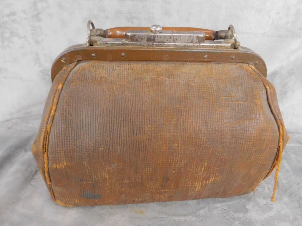 Vintage Small Doctors Bag - 8" x 10" x 6.5" - 4