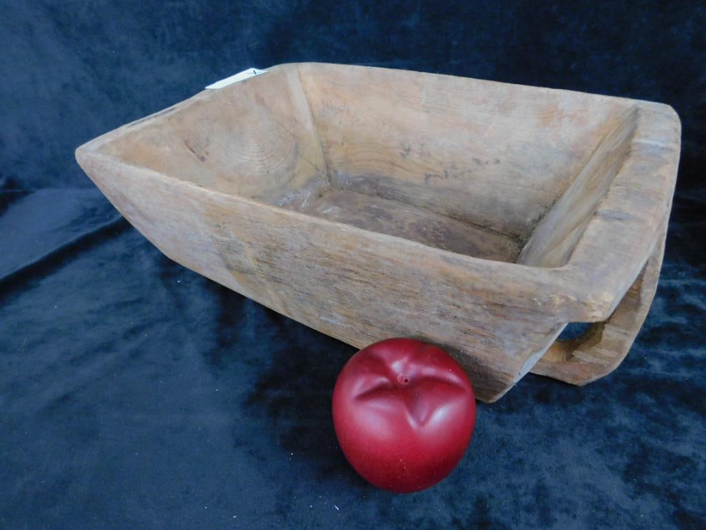 Lot with Shoe Stretchers - Small Stool - Handled Bin Scoop - 3