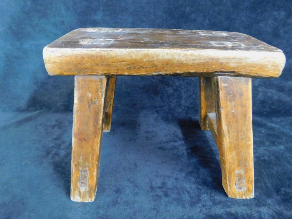 Lot with Shoe Stretchers - Small Stool - Handled Bin Scoop - 6