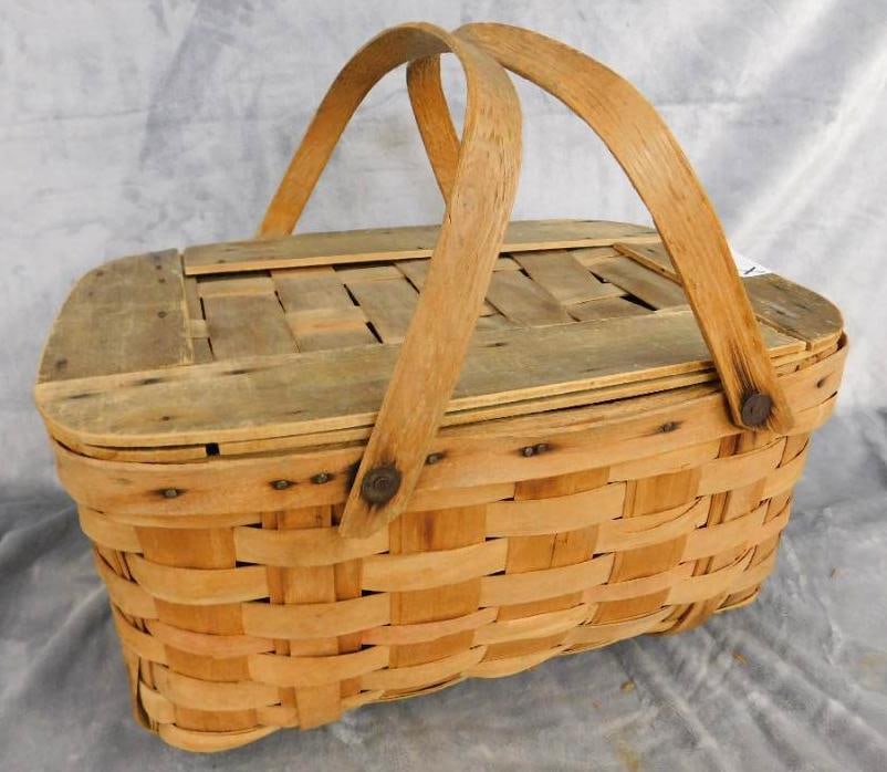 Vintage Double Handled Picnic Basket - 9" x 18.5" x 12.5": See Photos For Condition and Details