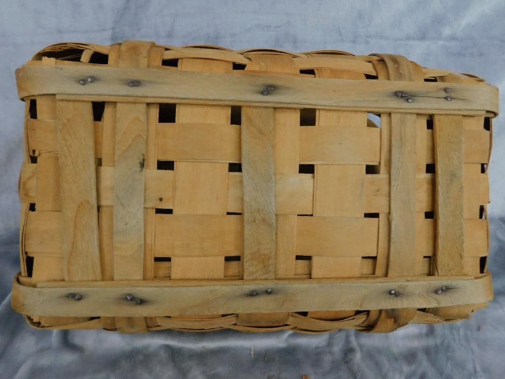Vintage Double Handled Picnic Basket - 9" x 18.5" x 12.5" - 9