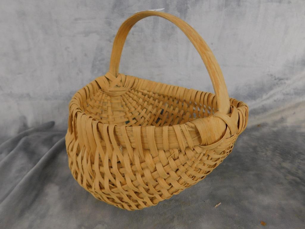 Pair of Vintage Handled Buttocks / Bottom Baskets - 11.5" x 12" x 12" and 16" x 16" x 16" - 2