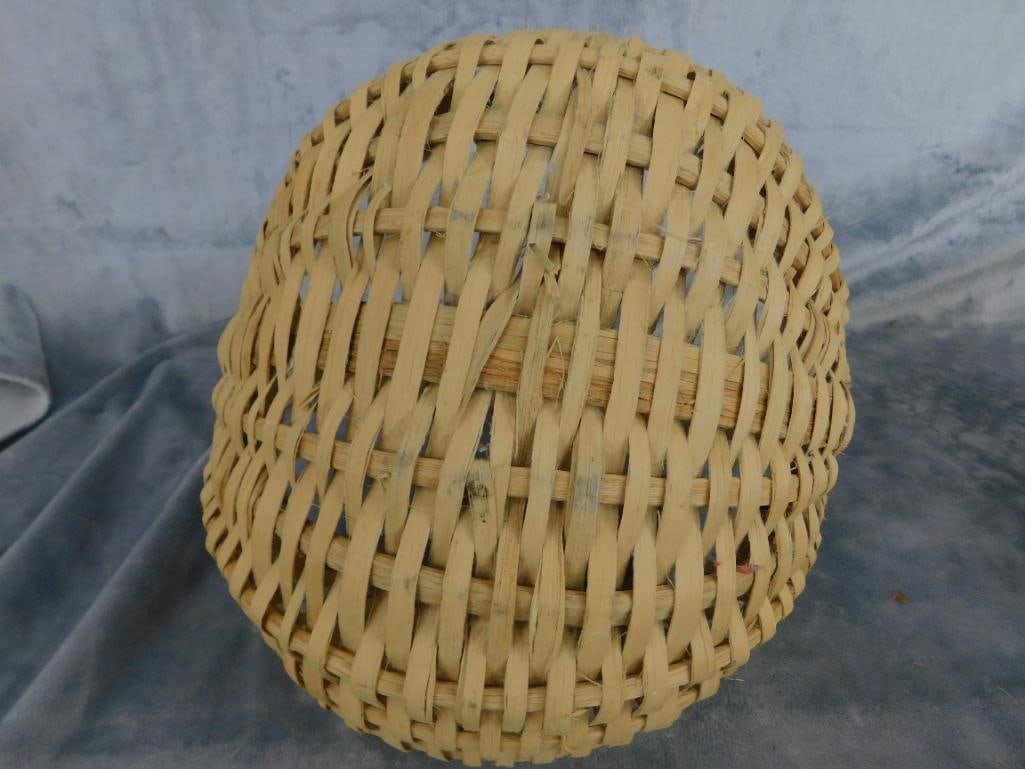 Pair of Vintage Handled Buttocks / Bottom Baskets - 11.5" x 12" x 12" and 16" x 16" x 16" - 4