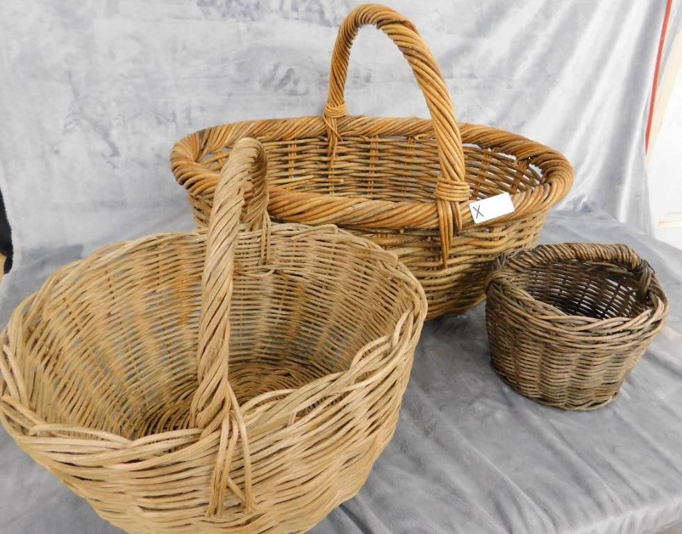 Group of 3 Vintage Handled Baskets - 1.5" x 25.5" x 19.5" and 13" x 13" x 14" (1 of 13)
