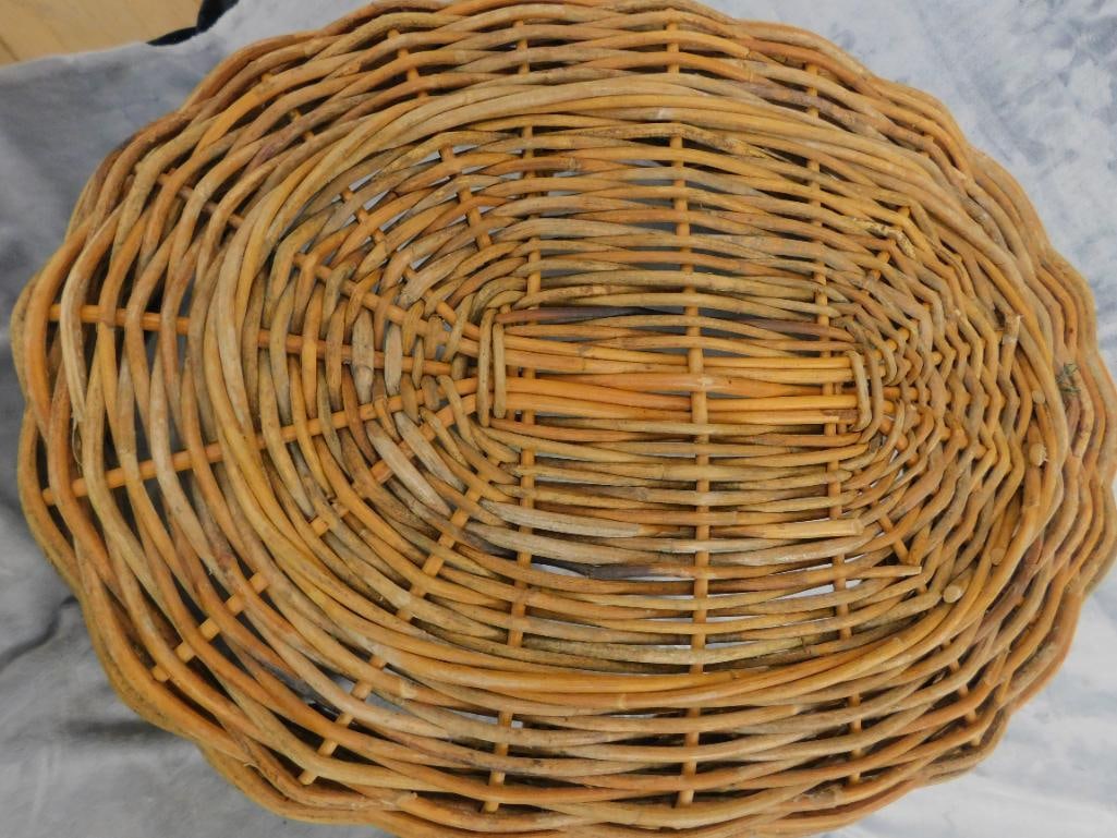 Group of 3 Vintage Handled Baskets - 1.5" x 25.5" x 19.5" and 13" x 13" x 14" - 5