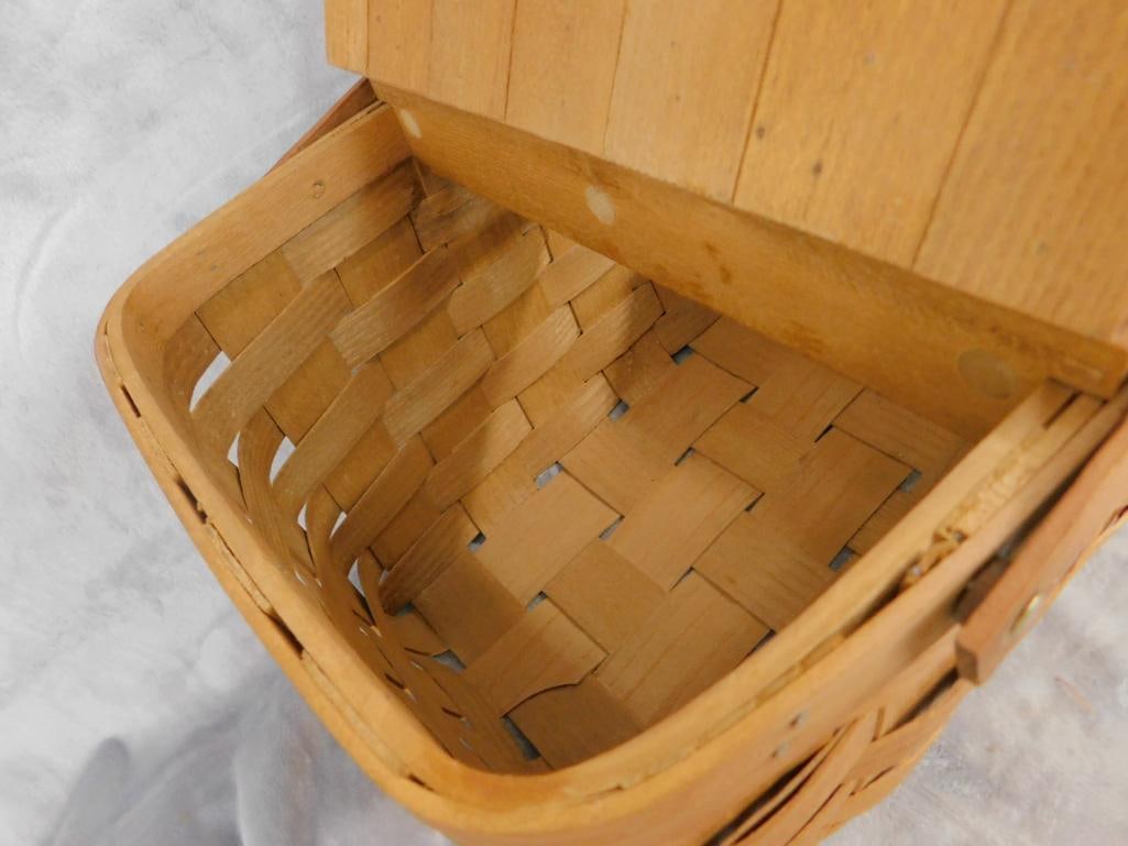 Vintage Double Handled Picnic Basket - 9.5" x 19" x 12" - 4