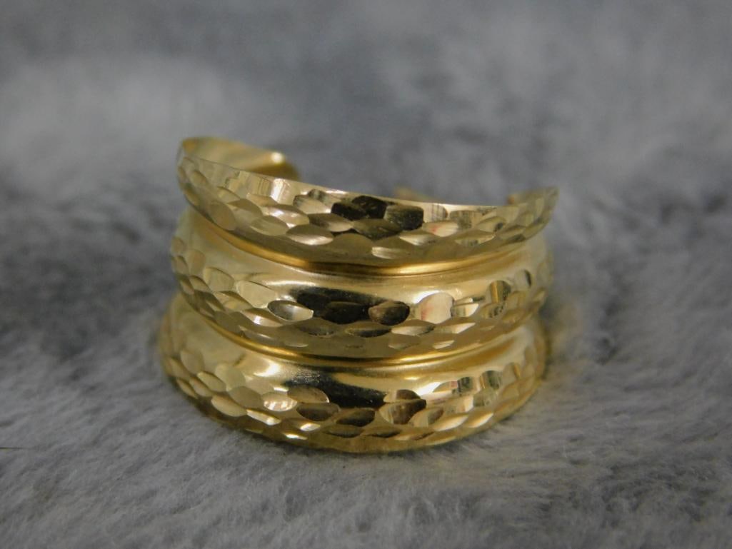 14K Yellow Gold - Pierced Earrings - Hoop - 2.31 Grams - 2