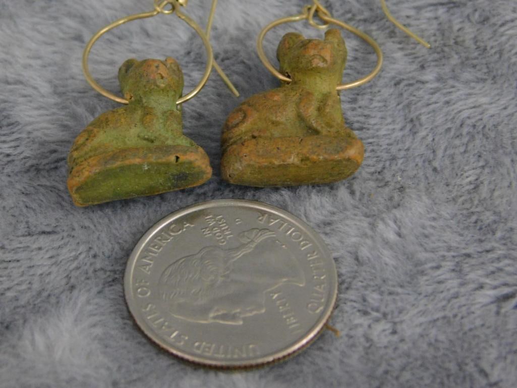 14K Yellow Gold - Pierced Dangle Earrings - Pottery Figures - 5.82 Grams TW - 5