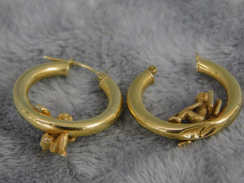 14K Yellow Gold - Pierced Earrings - Cherub Hoop - 3.58 Grams - 4