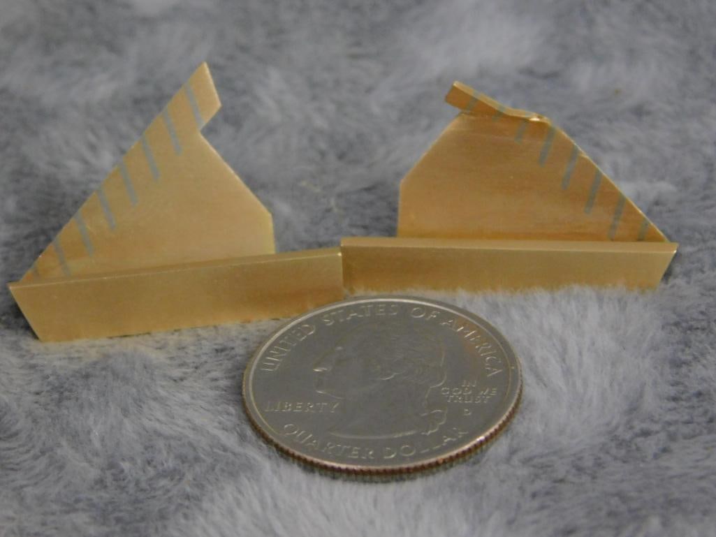 14K Yellow Gold - Pierced Earrings - Scrap - 1 Damaged - 13.12 Grams - 5