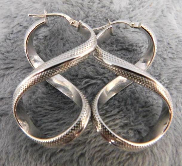 18K White Gold - Dangle Pierced Earrings - 3.74 Grams: XRF Tested - See Photos For Condition and Details