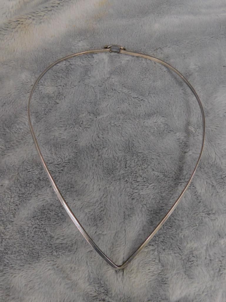 Sterling Silver - "V" Choker Necklace - 16.45 Grams - 2