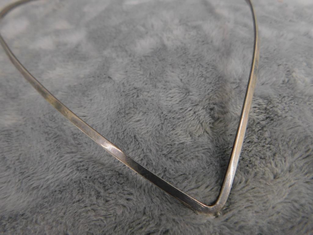 Sterling Silver - "V" Choker Necklace - 16.45 Grams - 9