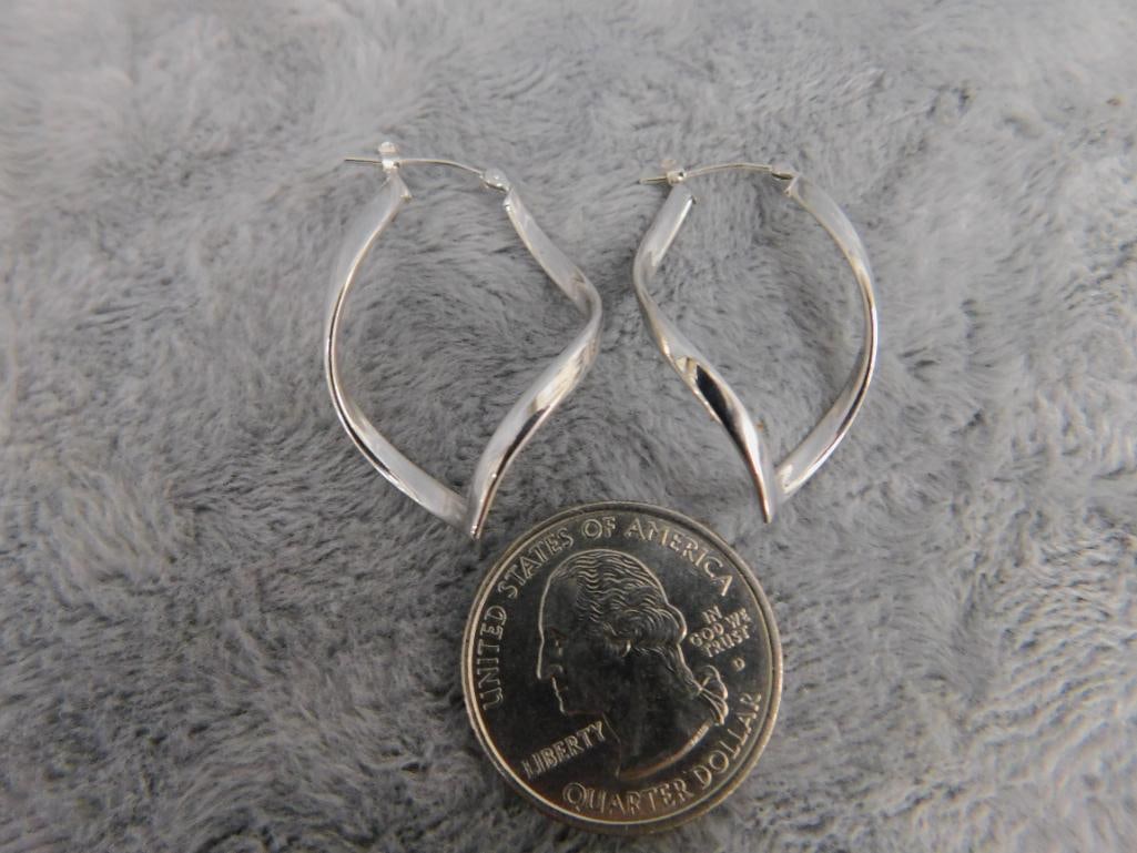 14K White Gold - Funky Hoop Earrings - Pierced - 1.82 Grams - 4