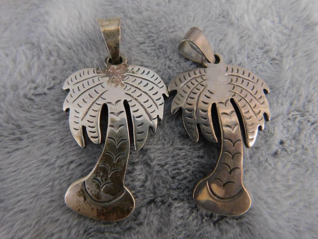 Sterling Silver - Pair of Palmetto Tree pendants - 19.84 Grams - 7