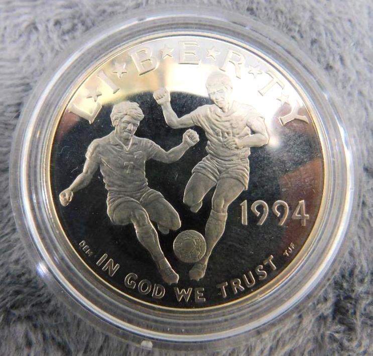 900 Silver - 1994 World Cup USA Coin / Medallion - 26.7 Grams: See Photos For Condition and Details