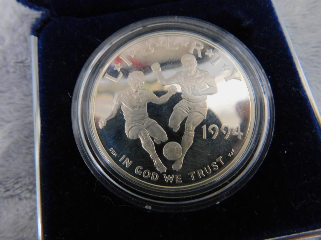 900 Silver - 1994 World Cup USA Coin / Medallion - 26.7 Grams - 4