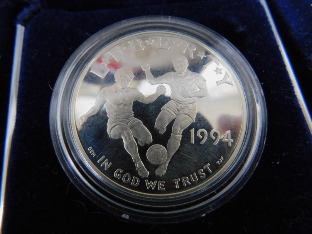 900 Silver - 1994 World Cup USA Coin / Medallion - 26.7 Grams - 6