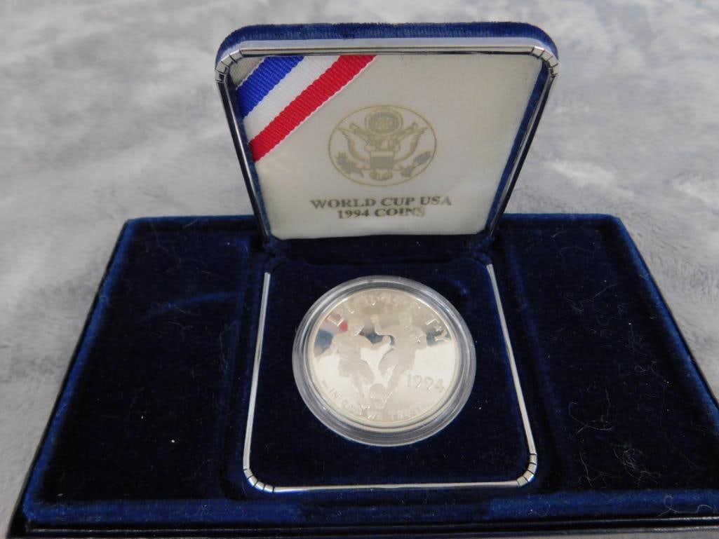 900 Silver - 1994 World Cup USA Coin / Medallion - 26.7 Grams - 9