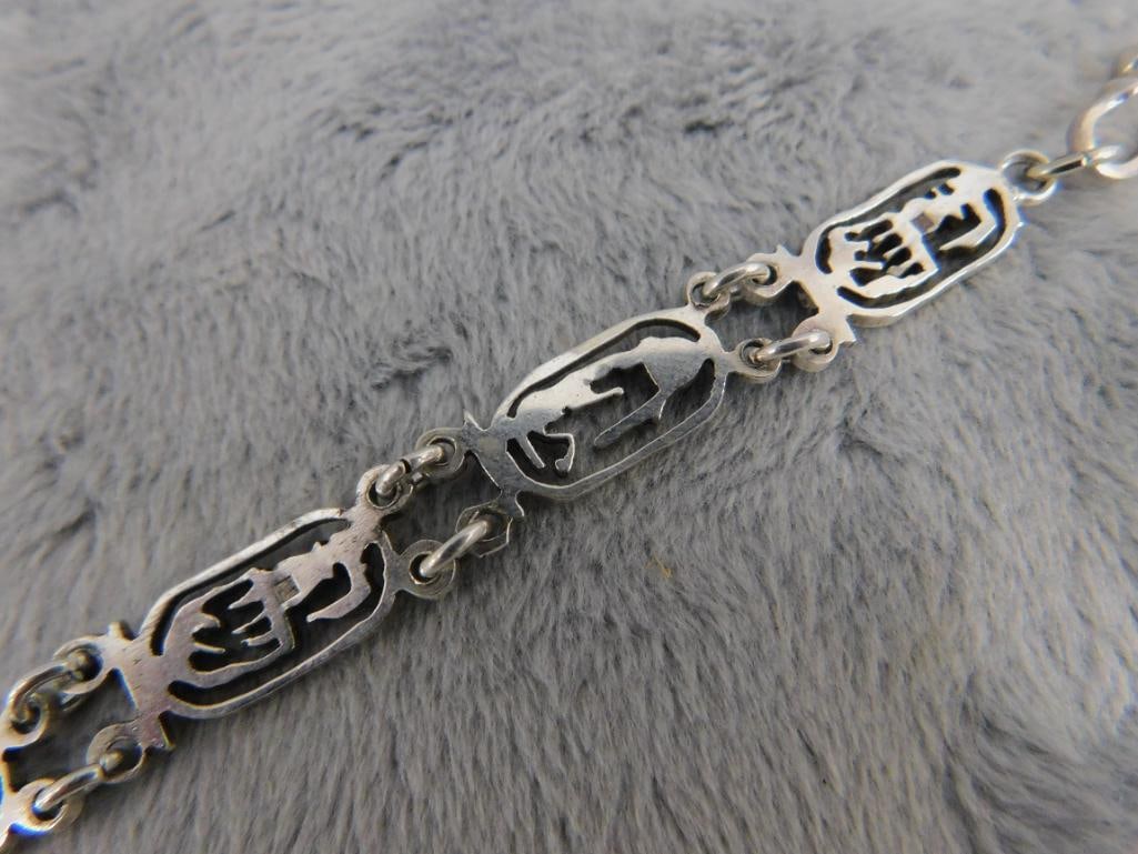 Sterling Silver - 8" Bracelet - 11.76 Grams - 8