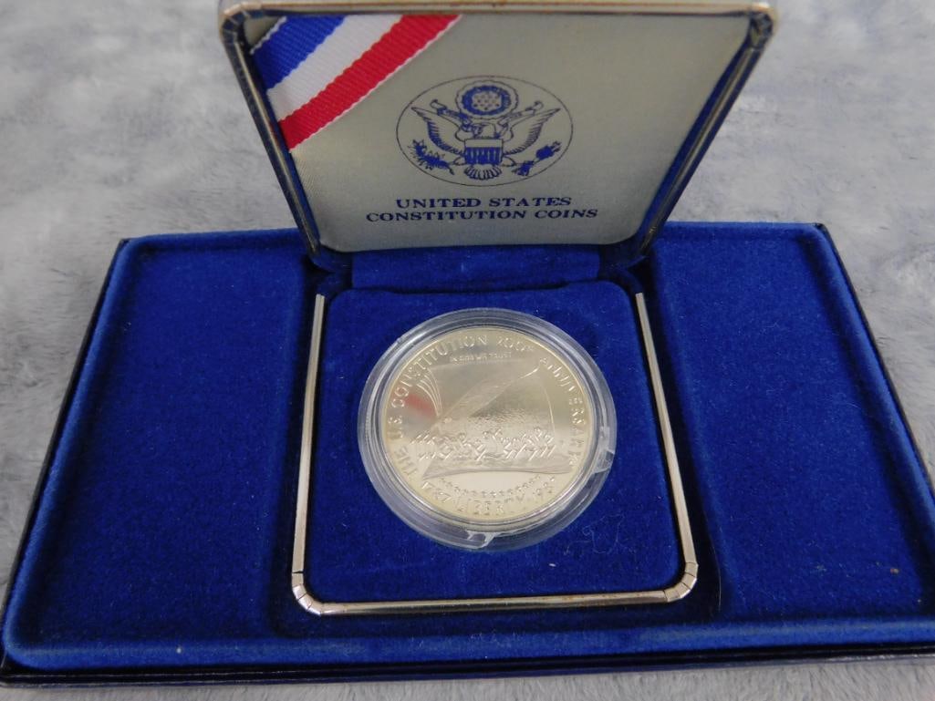 900 Silver - "United States Constitution" Coin / Medallion - 26.96 Grams - 10