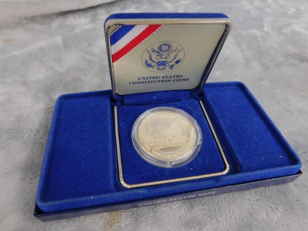 900 Silver - "United States Constitution" Coin / Medallion - 26.96 Grams - 8