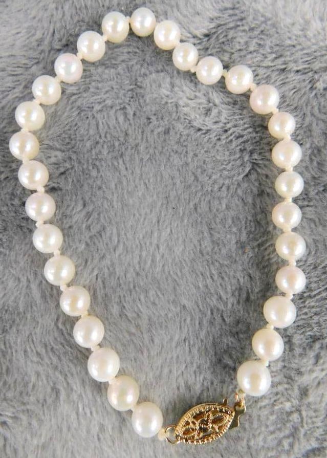 14K Yellow Gold Clasp - 8" Pearl Necklace: XRF Tested - See Photos For Condition and Details