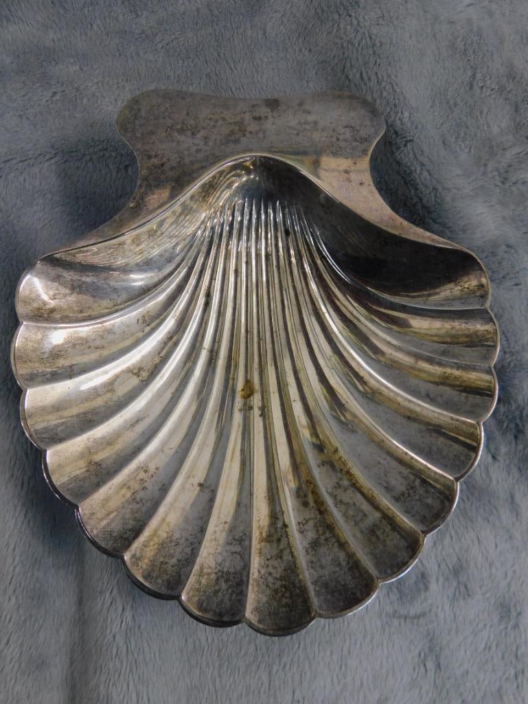 Sterling Silver - Tiffany and Company - Shell Nut Dish - 135.76 Grams - 7