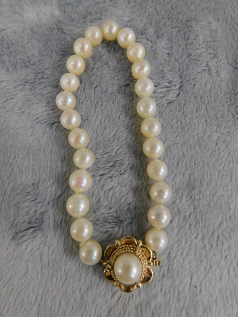 14K Yellow Gold Clasp - 7" Natural Pearl Bracelet - 10.09 Grams TW - 8