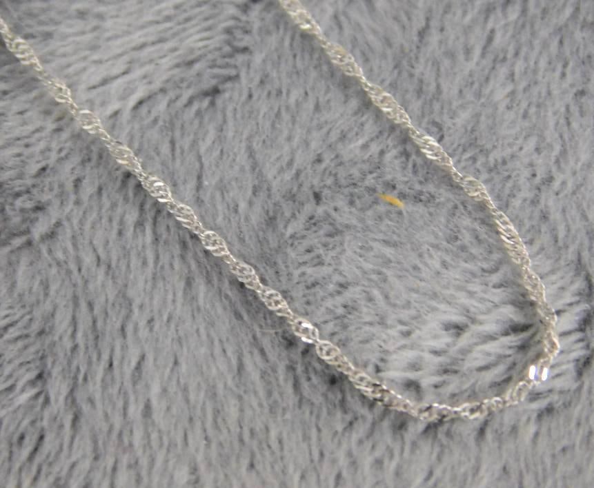 14K White Gold - 18" Chain Necklace - 1.01 Grams: XRF Tested - See Photos For Condition and Details