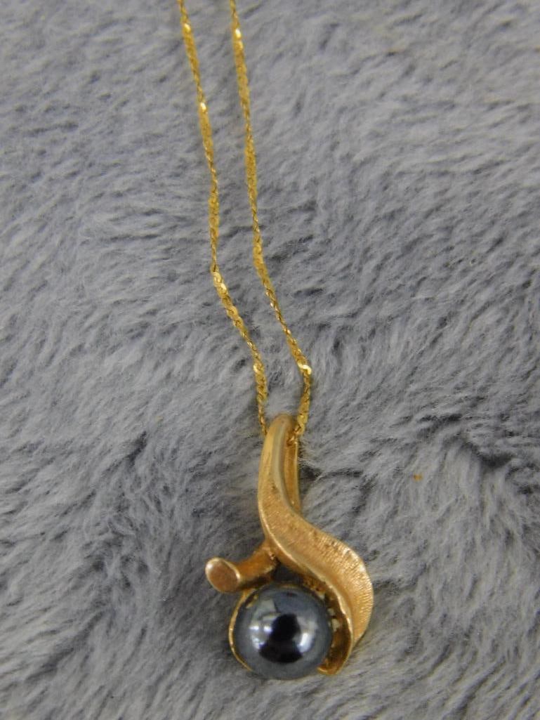 14K Yellow Gold - 16" Pendant Necklace - Black Pearl - 1.51 Grams TW - 8