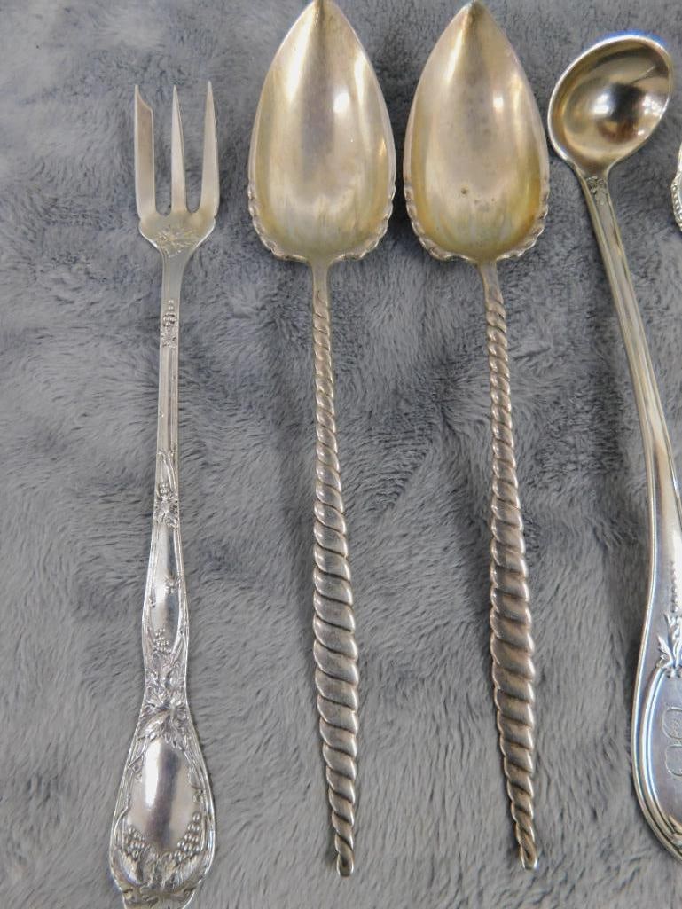 Sterling Silver - 4 Misc. Serving Spoons - Fork - 72.0 Grams - 6