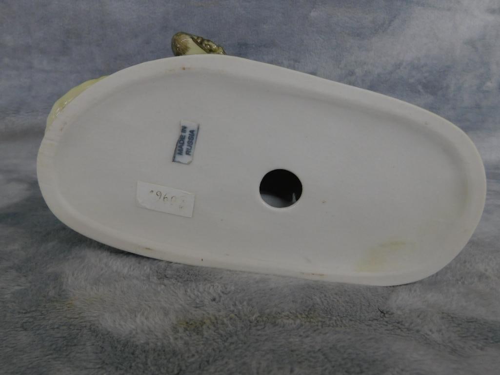 Lomonosove Porcelain Factory - Russia - Porcelain Alligator - 4.25" x 8" x 4.25" - 7