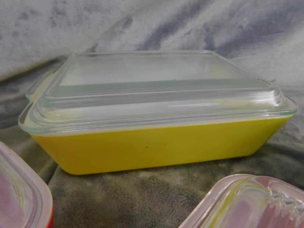 Pyrex - 4 Piece Refrigerator Dishes with Lids - 1 Large - 1 Medium - 2 Small - 2