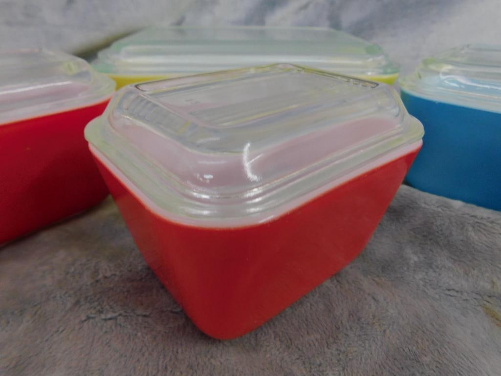 Pyrex - 4 Piece Refrigerator Dishes with Lids - 1 Large - 1 Medium - 2 Small - 4
