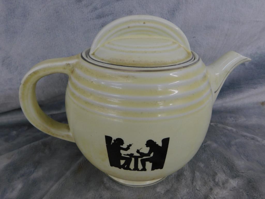 Hall Pottery Silhouette lidded Teapot - 8" x 11" x 6.5" - 7