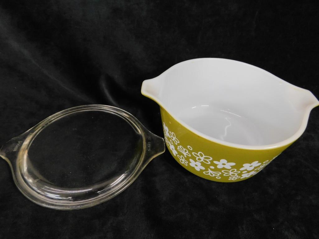 Pyrex Lidded Casserole - Spring Blossom Pattern - 3.75" x 8" x 6.25" - Chip In Lid - 6