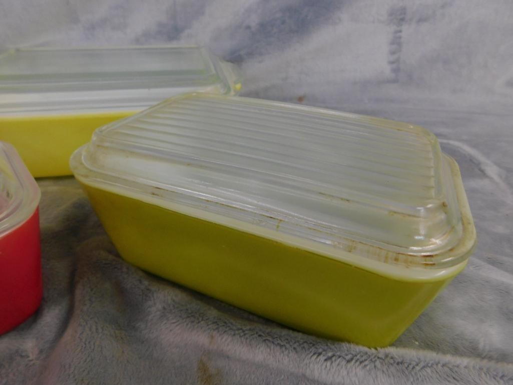 Pyrex - 4 Piece Refrigerator Dishes with Lids - 1 Large - 1 Medium - 2 Small - 3