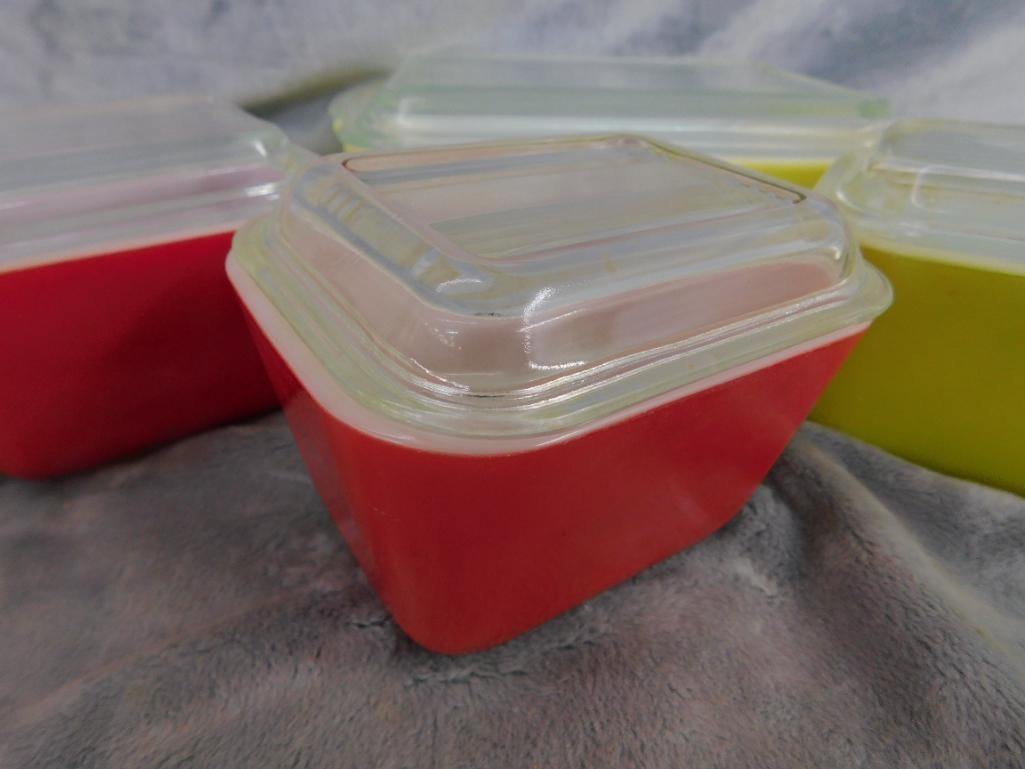 Pyrex - 4 Piece Refrigerator Dishes with Lids - 1 Large - 1 Medium - 2 Small - 4