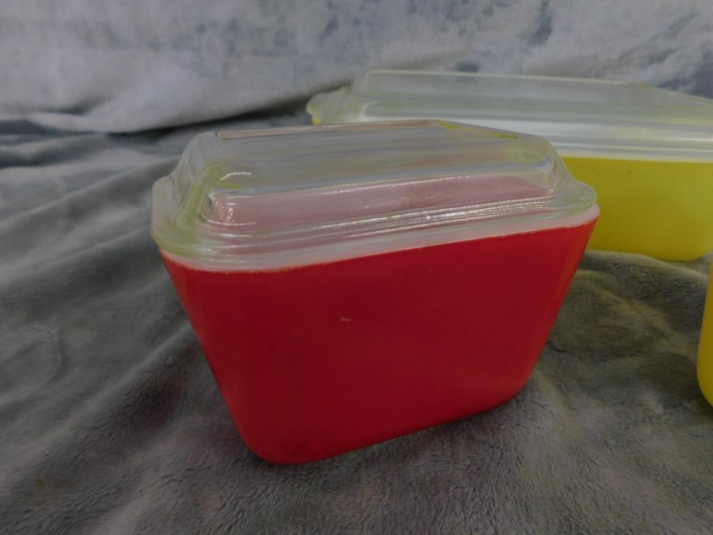 Pyrex - Piece Refrigerator Dishes with Lids - 1 Large - 2 Small - 3