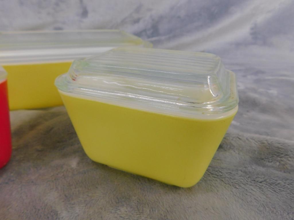 Pyrex - Piece Refrigerator Dishes with Lids - 1 Large - 2 Small - 7