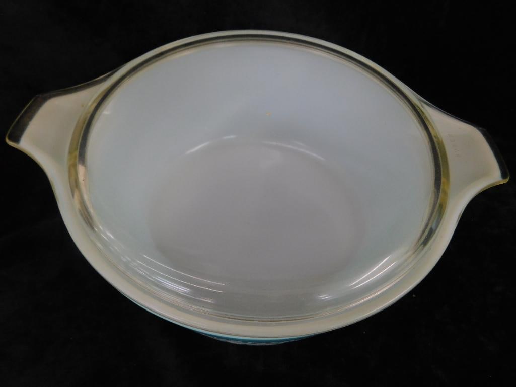 Set of 3 Pyrex Lidded Casserole Dishes - Butterprint Pattern - 4.5" x 11" x 9" - 4" x 8' x 6.25" - 4